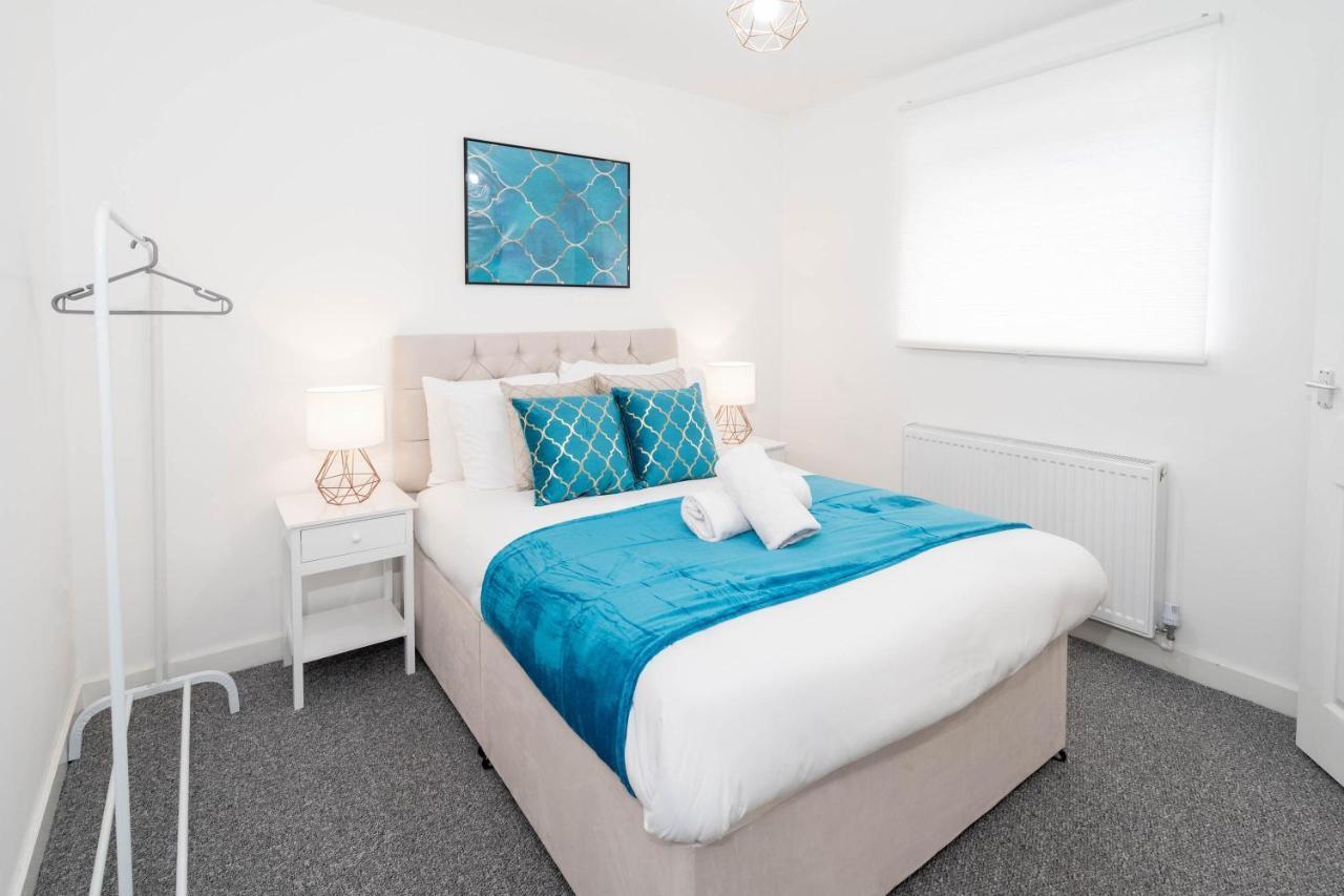 Two Bedroom Apartment - En Suites - Smart Tv'S - Wifi - Netflix - Bearwood 伯明翰 外观 照片