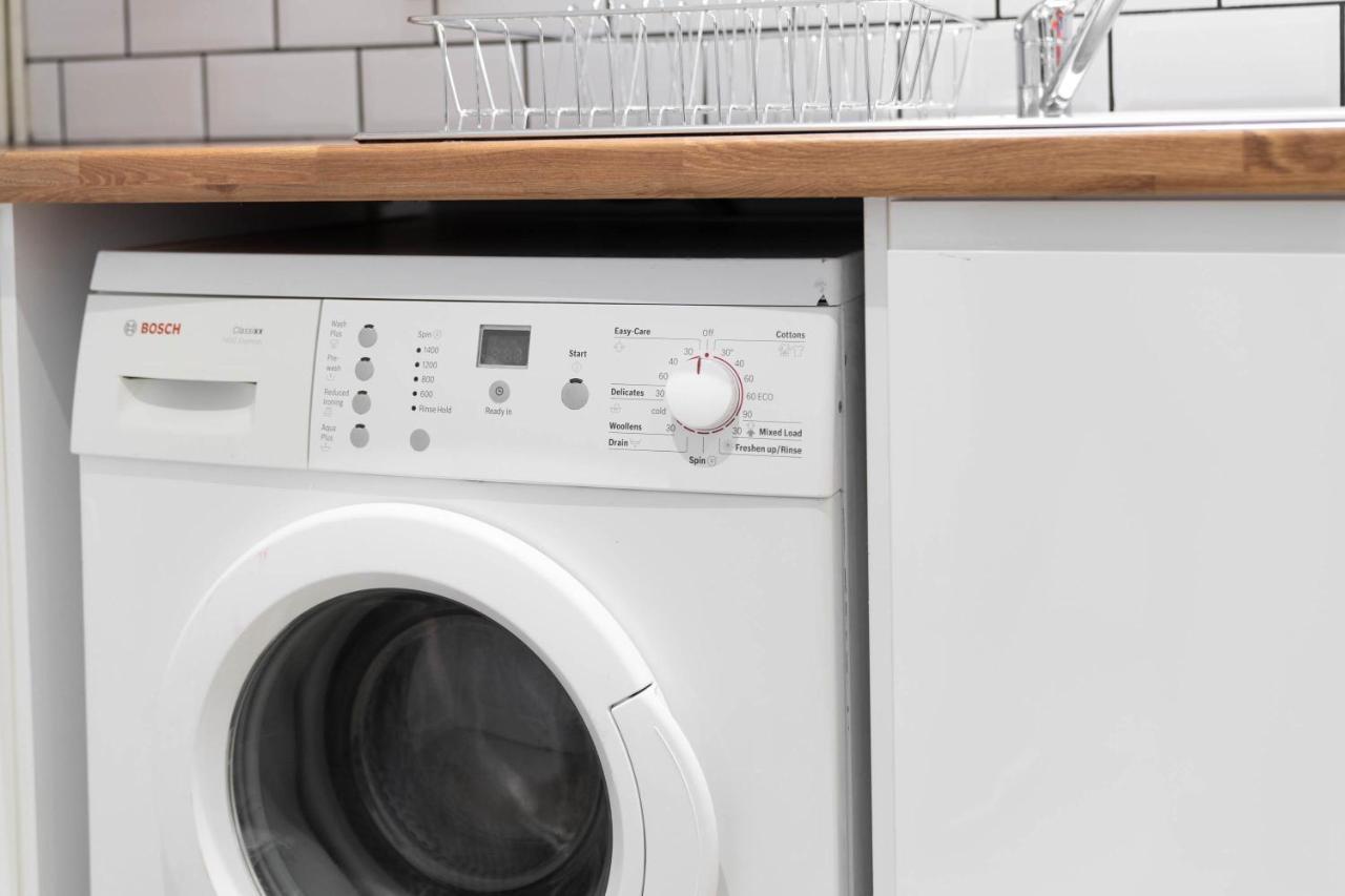 Two Bedroom Apartment - En Suites - Smart Tv'S - Wifi - Netflix - Bearwood 伯明翰 外观 照片