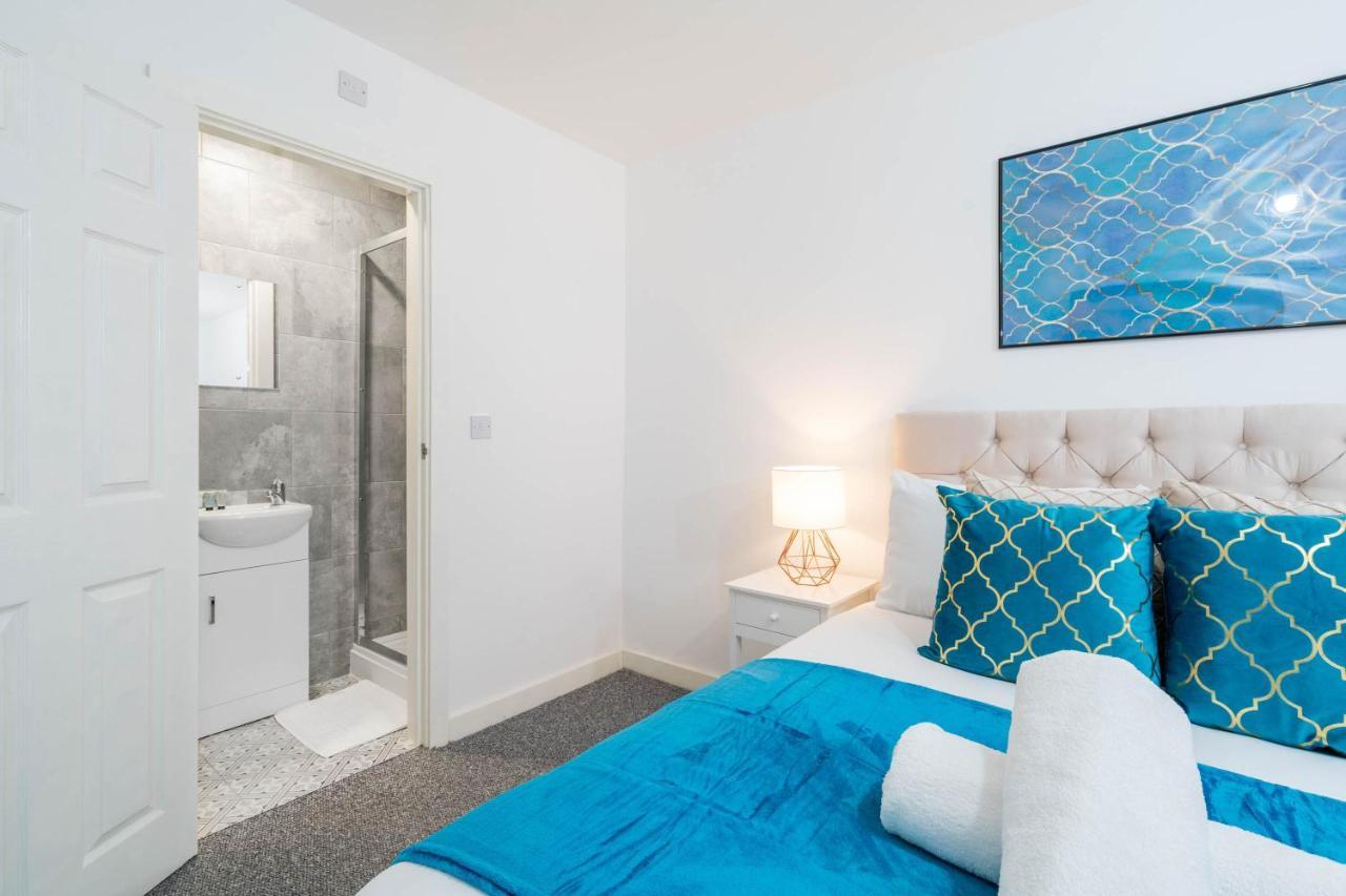 Two Bedroom Apartment - En Suites - Smart Tv'S - Wifi - Netflix - Bearwood 伯明翰 外观 照片
